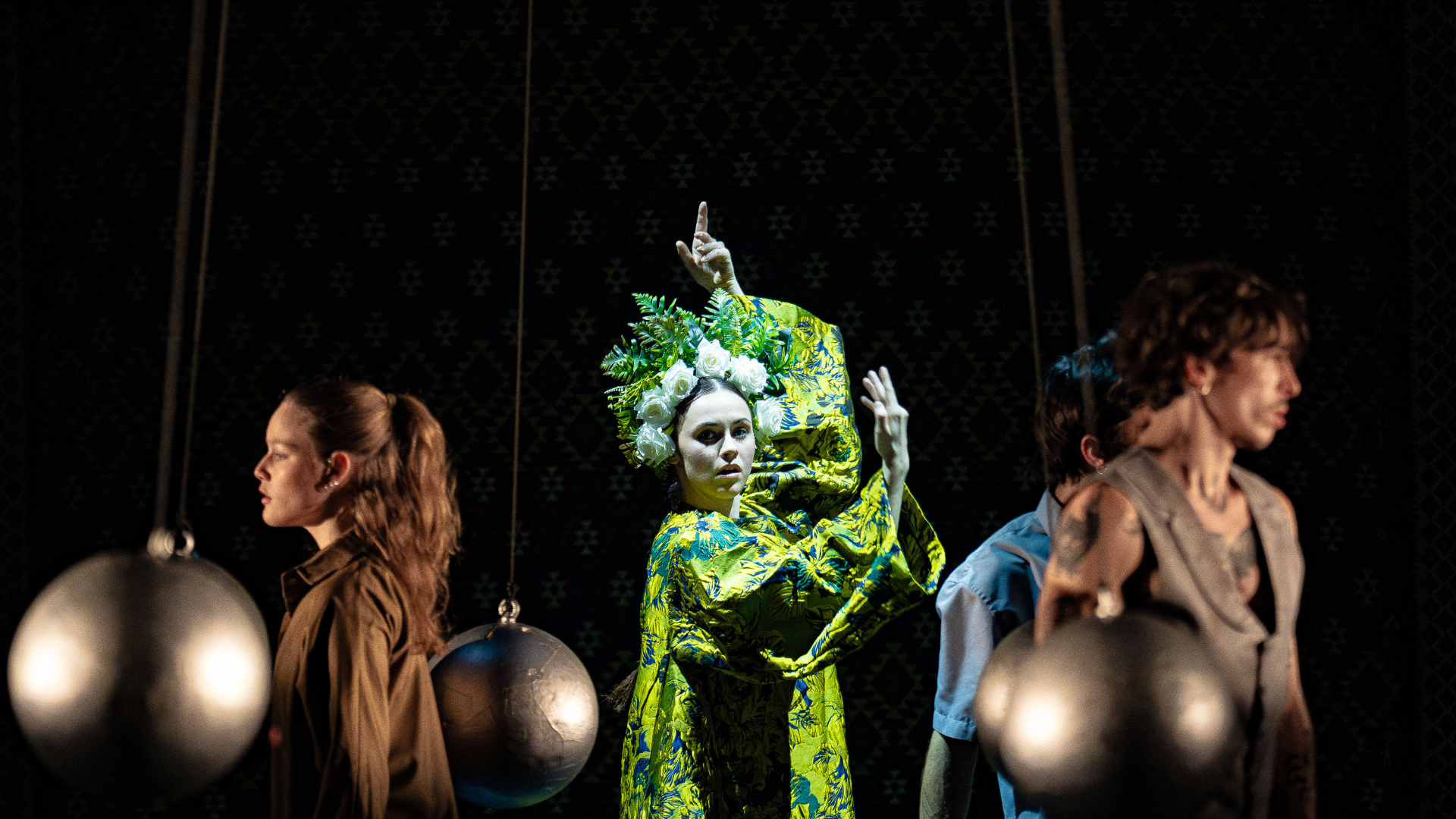 La couleur de la grenade – Théâtre en Dracénie – 19h30